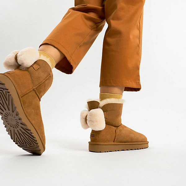 Ugg W Mini Bailey Fuzzy Bow Winterstiefeletten – Bild 2