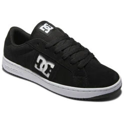 DC SHOES Striker Skaterschuhe - Schwarz